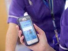 nurse and digital device